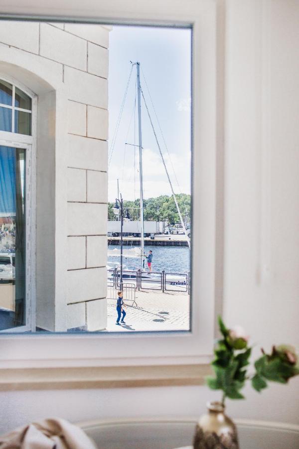 Columbus Ustka - Marynarki Polskiej 2 エクステリア 写真